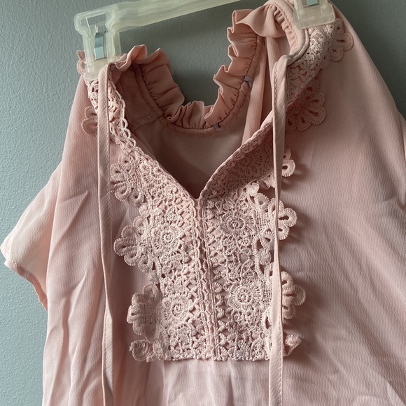 Light Pink blouse - Picture 2 of 2